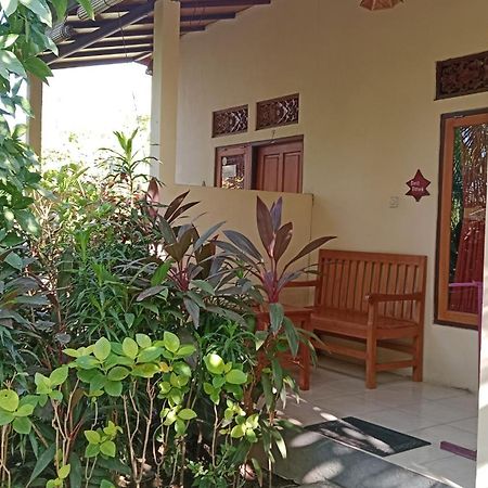 Van Santri Homestay Pemuteran Buitenkant foto