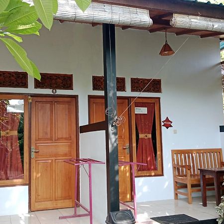 Van Santri Homestay Pemuteran Buitenkant foto