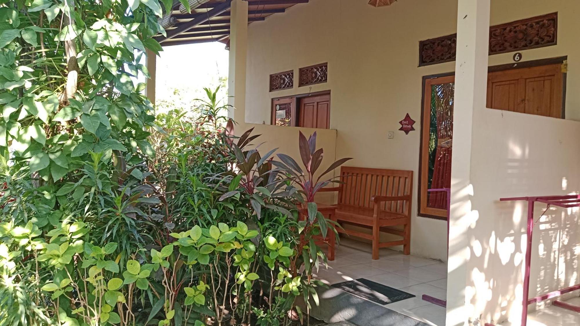 Van Santri Homestay Pemuteran Buitenkant foto