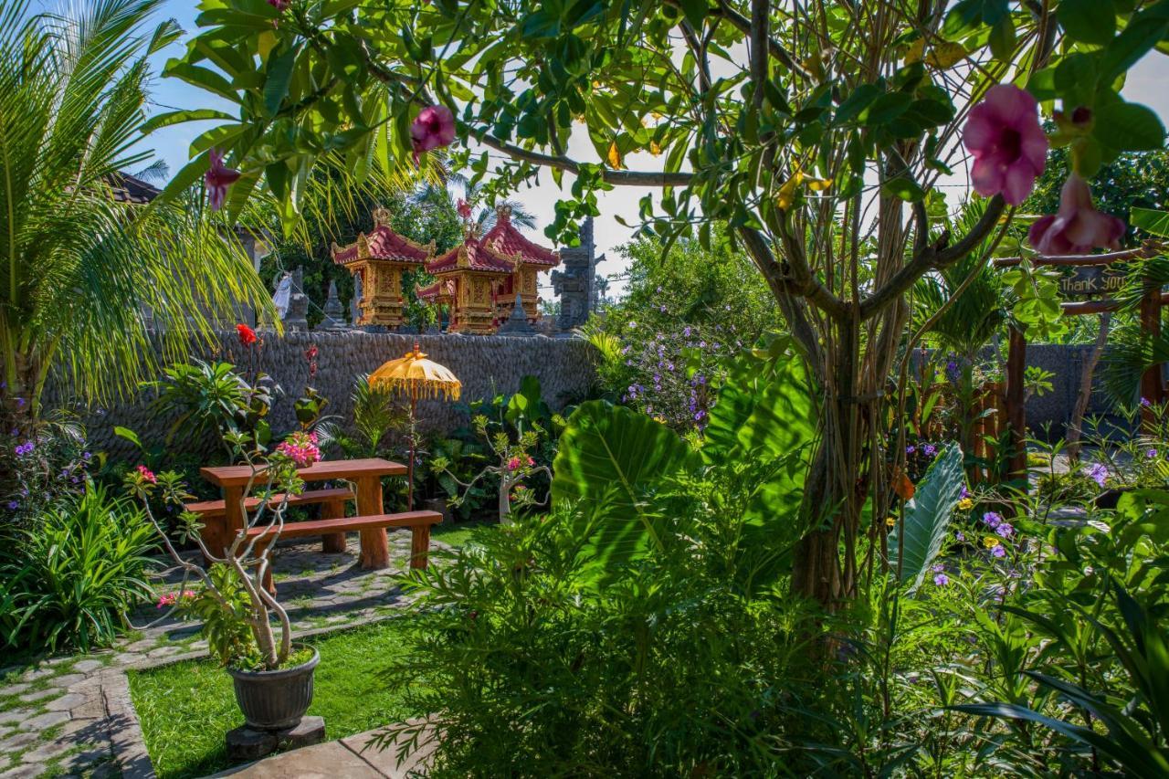 Van Santri Homestay Pemuteran Buitenkant foto