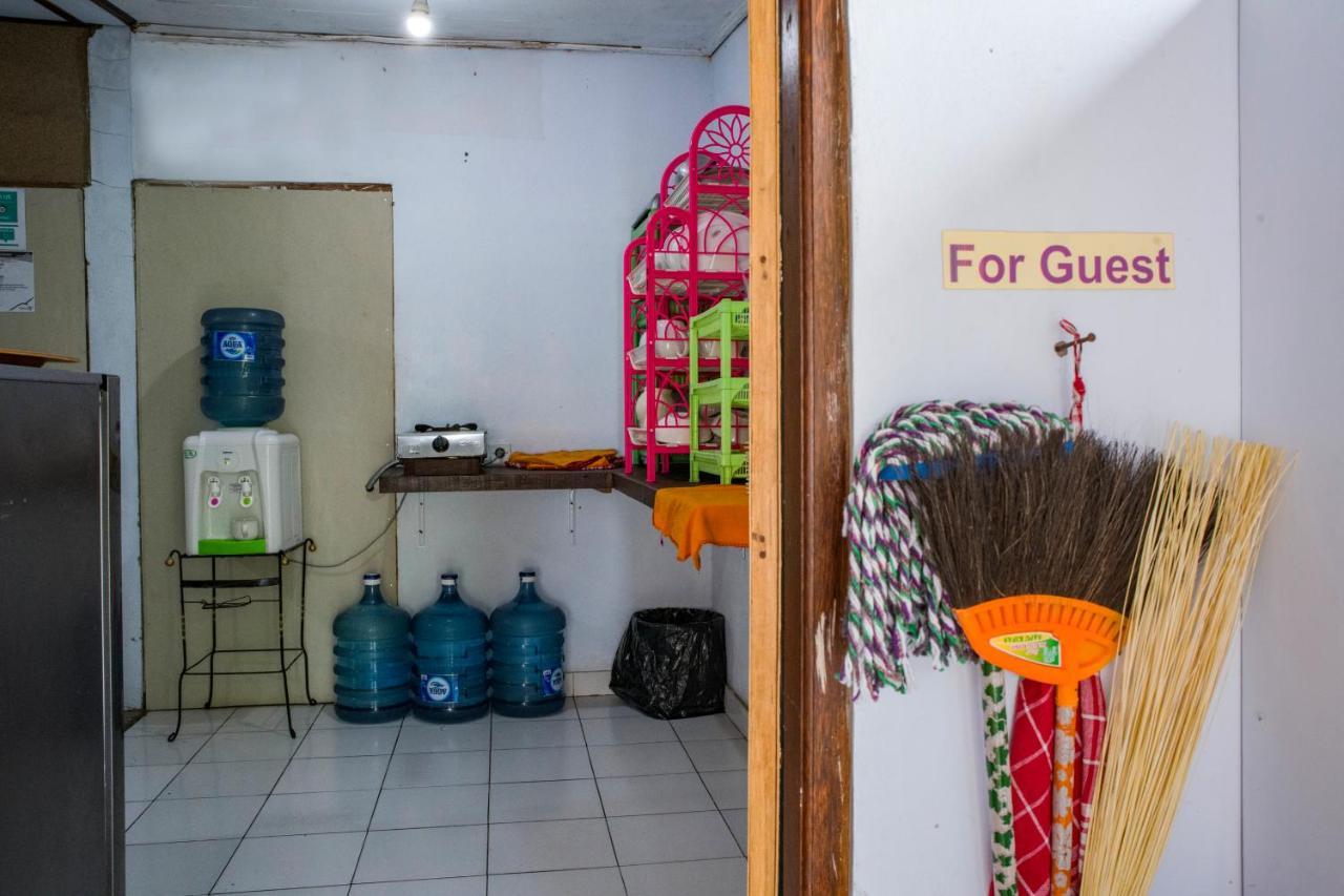 Van Santri Homestay Pemuteran Buitenkant foto