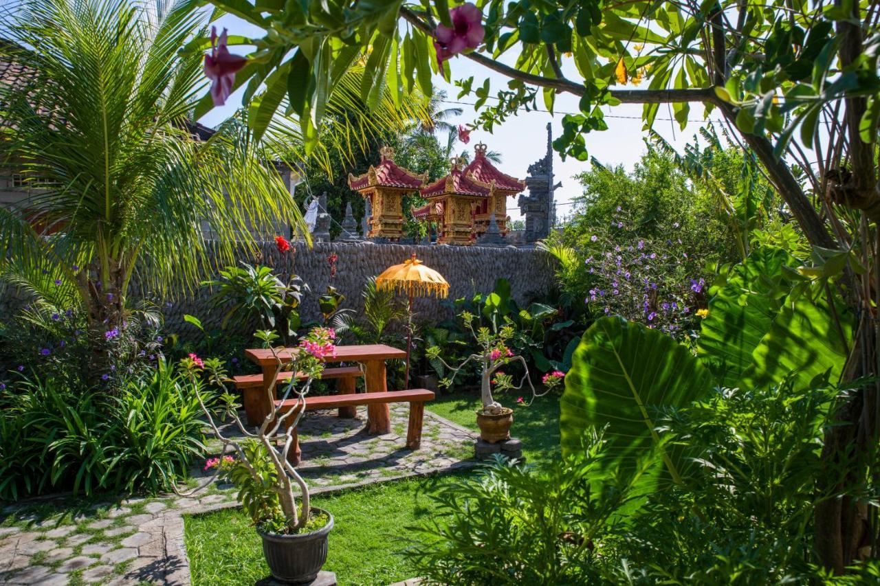 Van Santri Homestay Pemuteran Buitenkant foto